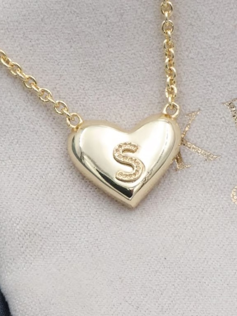 Kendra Scott Gold Heart Necklace with Pink Mother-of-Pearl - Picture 3 of 3